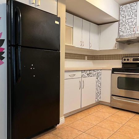 One Bedroom, One Living Room, One Kitchen And One Bathroom With Independent Access Richmond Kültér fotó